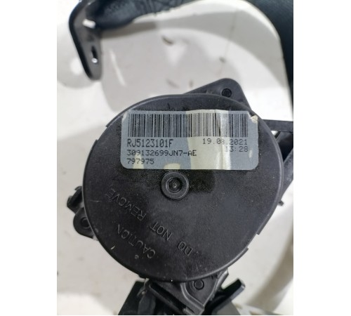 Ремень безопасности задний правый