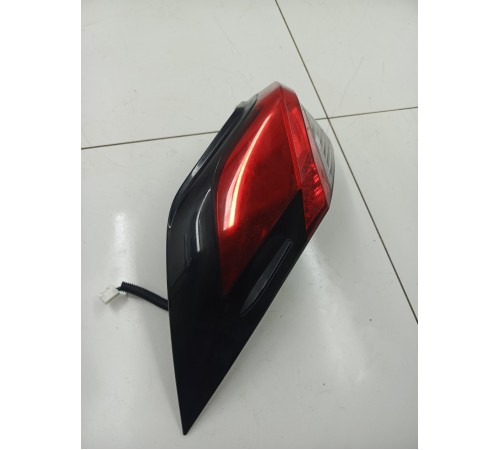 Фонарь задний левый наружний