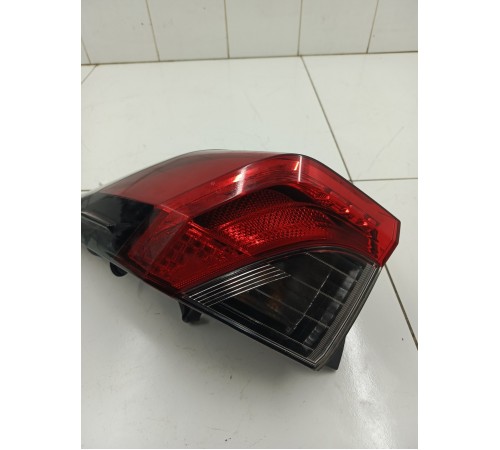 Фонарь задний левый наружний