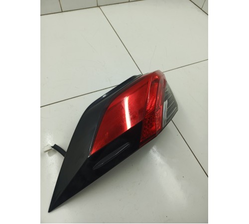 Фонарь задний левый наружний