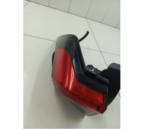 Фонарь задний левый наружний