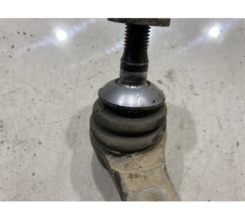 Рычаг подвески (задний, правый)