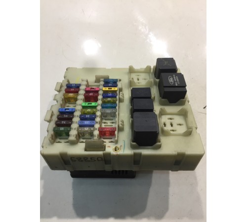 Блок предохранителей (салонный)