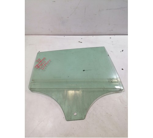 Стекло двери заднее правое