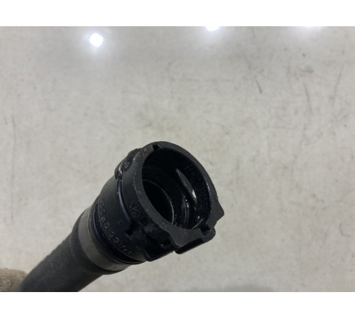 Патрубок системы охлаждения