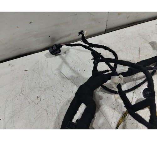 Электропроводка крышки багажника