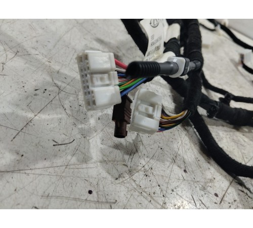 Электропроводка крышки багажника