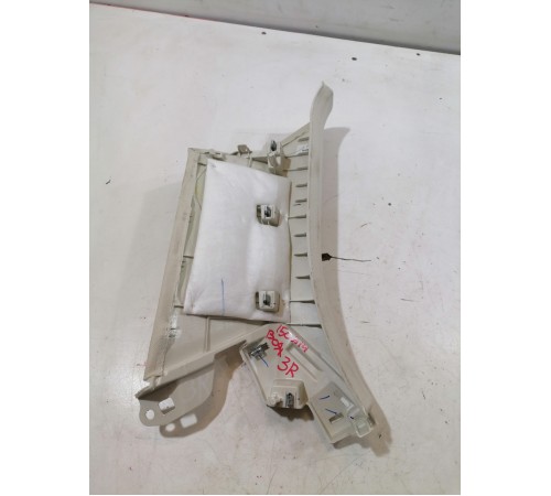 Обшивка багажника правая верхняя