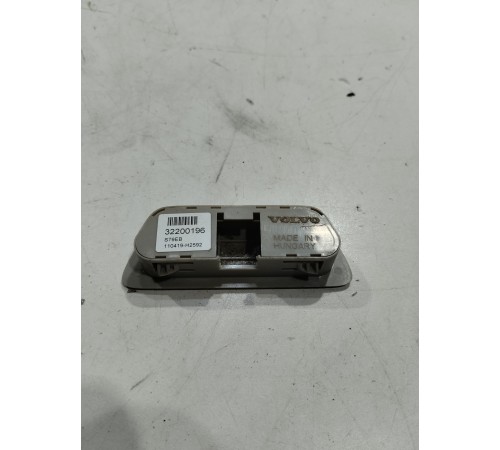 Крышка в потолок салона