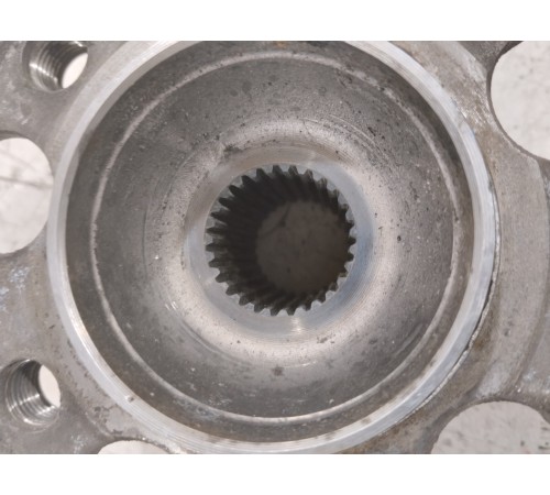 Ступица задняя правая