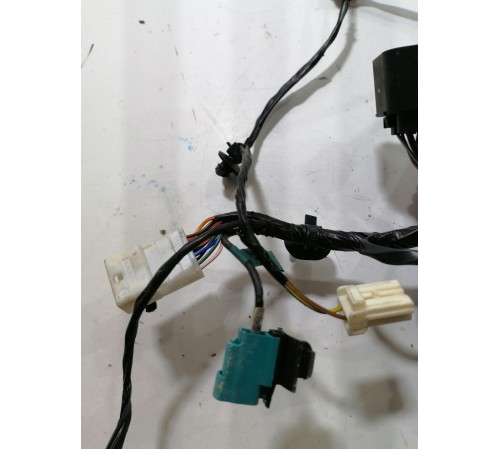 Электропроводка двери передняя правая