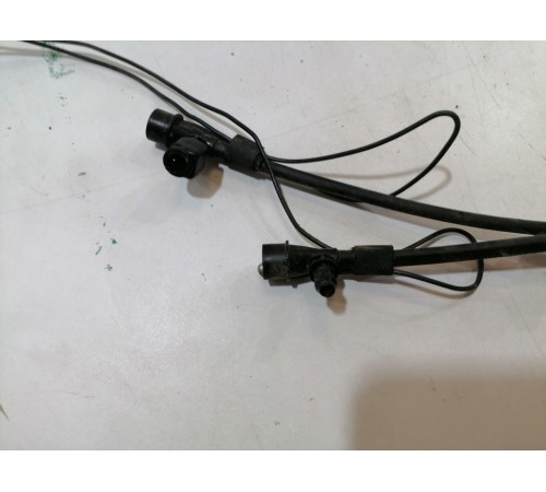 Поводок стеклоочистителя (правый)