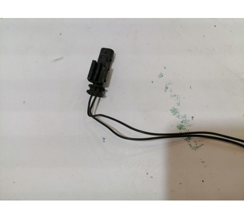 Поводок стеклоочистителя (правый)