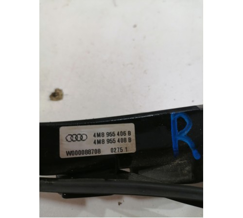 Поводок стеклоочистителя (правый)