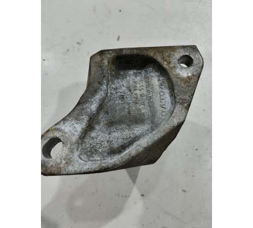 Подушка крепления двигателя