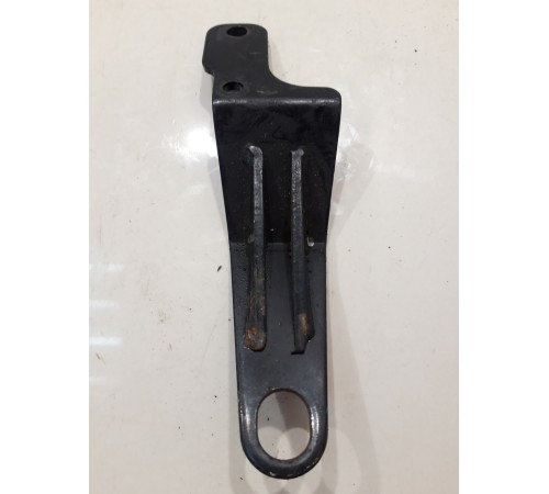 Кронштейн двигателя