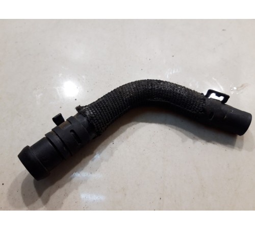 Патрубок системы охлаждения