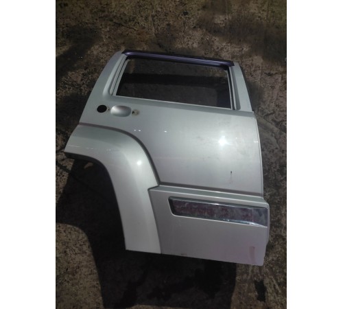 Дверь (задняя, правая)