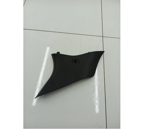 Обшивка стойки задняя левая