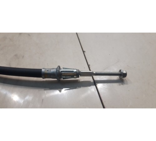 Трос стояночного тормоза (центральный)