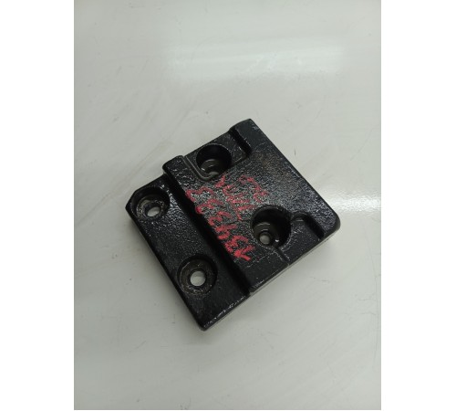 Направляющая трапеции дворников 