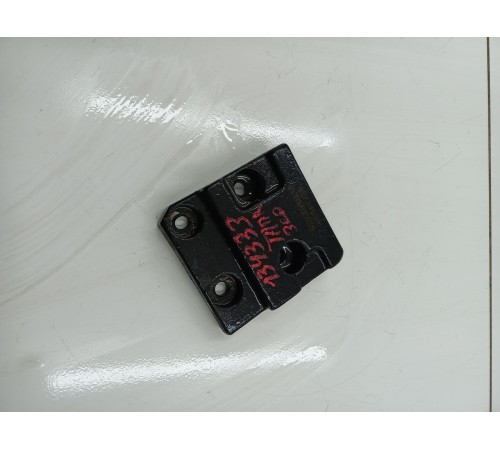 Направляющая трапеции дворников 