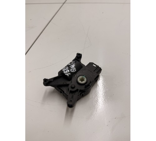 Моторчик привода заслонки отопителя