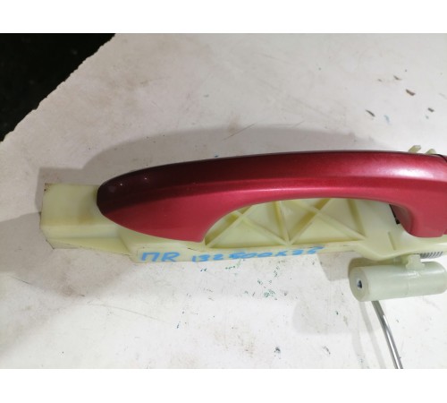 Ручка двери передняя правая внешняя