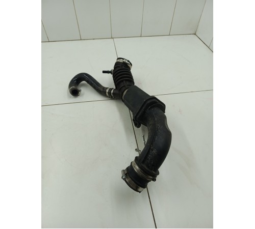 Патрубок воздушного фильтра