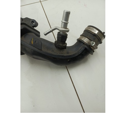 Патрубок воздушного фильтра