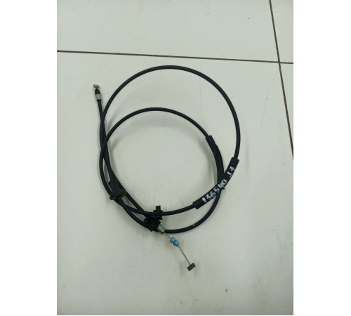 Трос открывания капота