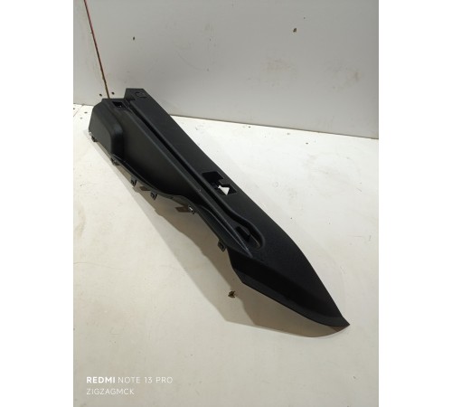 Обшивка багажника левая верхняя