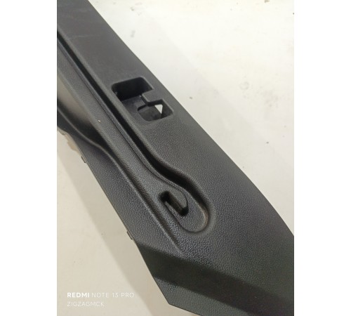 Обшивка багажника левая верхняя