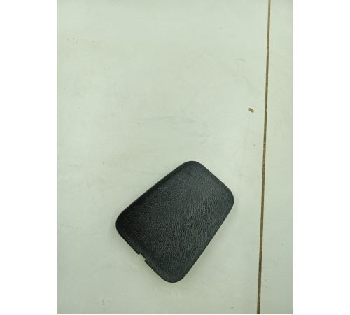 Заглушка обшивки багажника