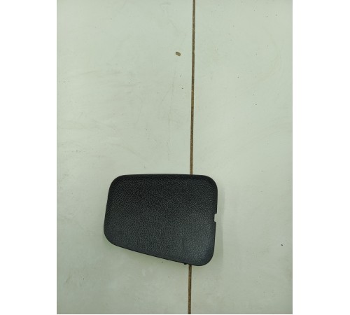 Заглушка обшивки багажника