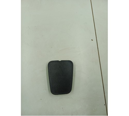 Заглушка обшивки багажника