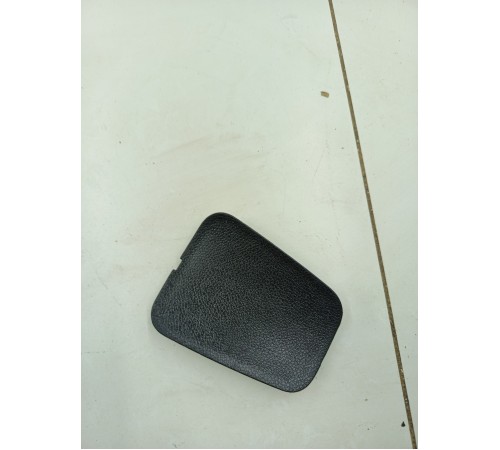 Заглушка обшивки багажника