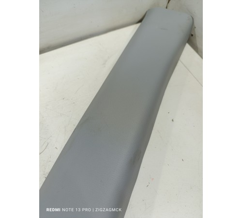 Обшивка стойки лобового стекла правая