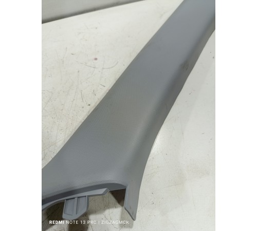 Обшивка стойки лобового стекла правая