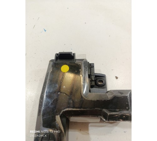 Клемма аккумулятора плюс