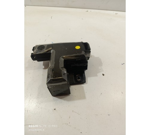 Клемма аккумулятора плюс