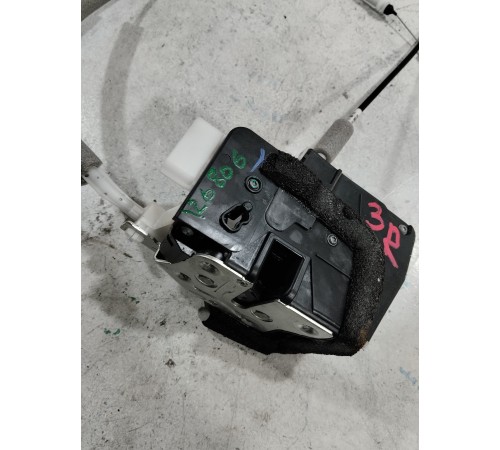 Замок двери задний правый