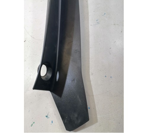 Накладка фонаря задняя правая