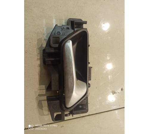 Ручка двери (задняя, правая, внутренняя)