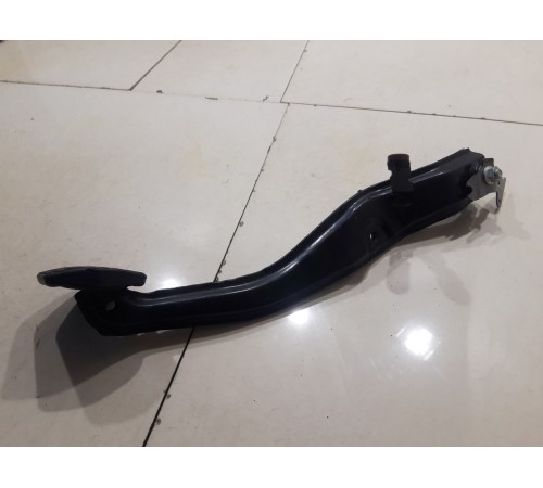 Педаль тормоза