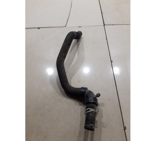 Патрубок радиатора