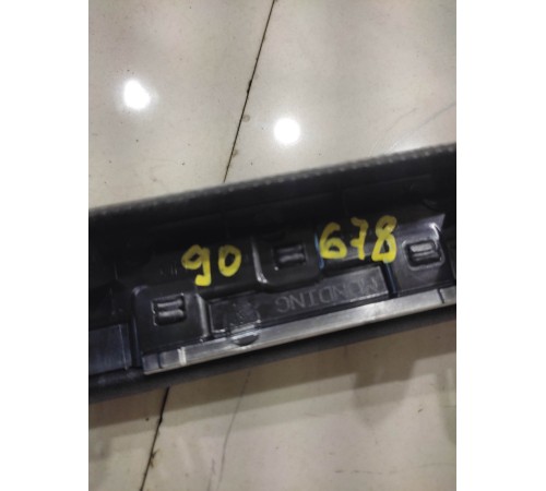 Накладка торпедо декоративная