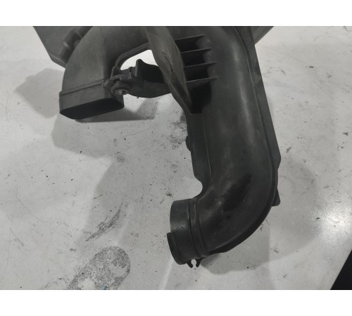 Резонатор воздушного фильтра