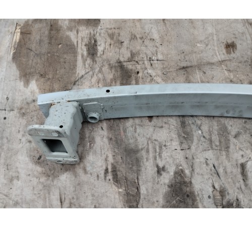 Усилитель заднего бампера