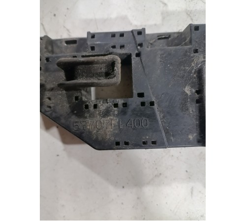 Кронштейн бампера задний правый